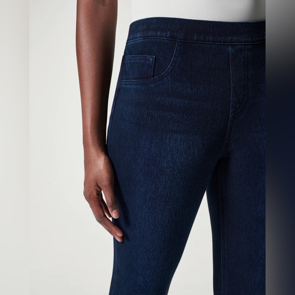 Spanx Medium Control Jeanish Ankle Leggings - Picture 5 of 14